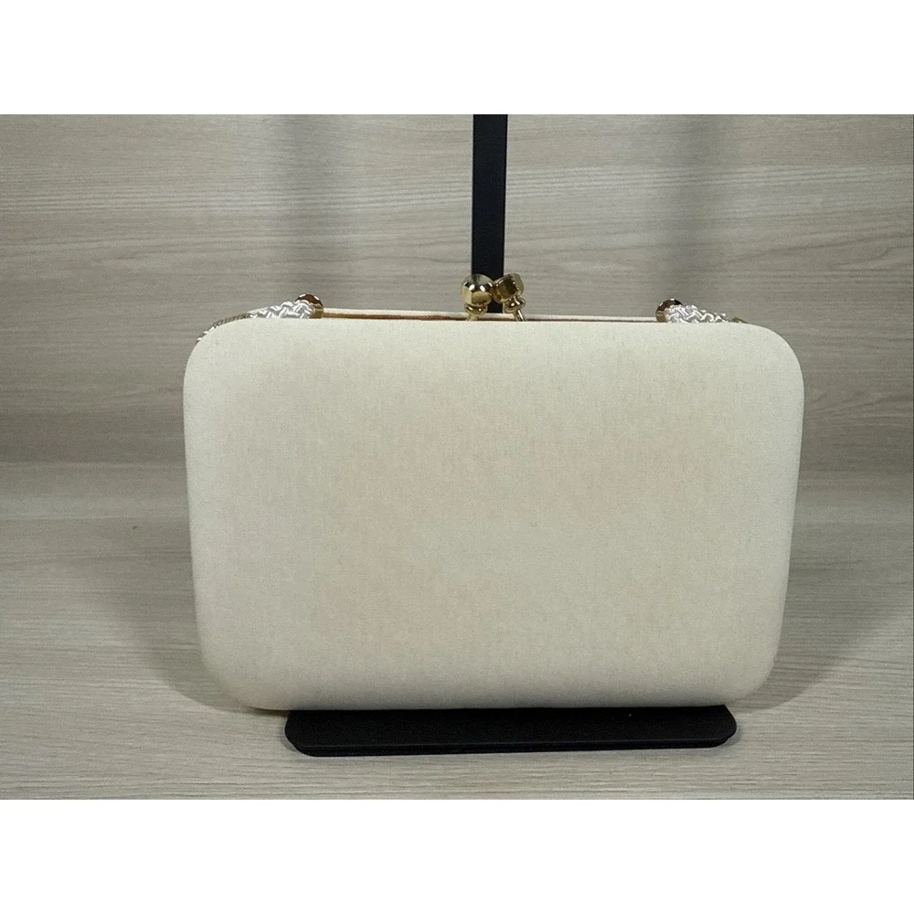 Vintage Tan Satin Kisslock Evening Bag Clutch Purse Gold Tone Kiss Clasp Chain